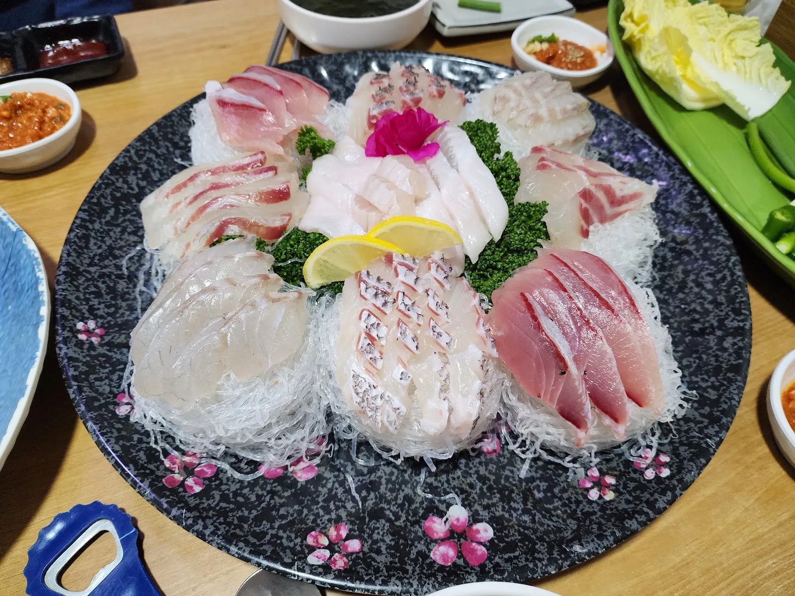 자연산횟집 대표 메뉴