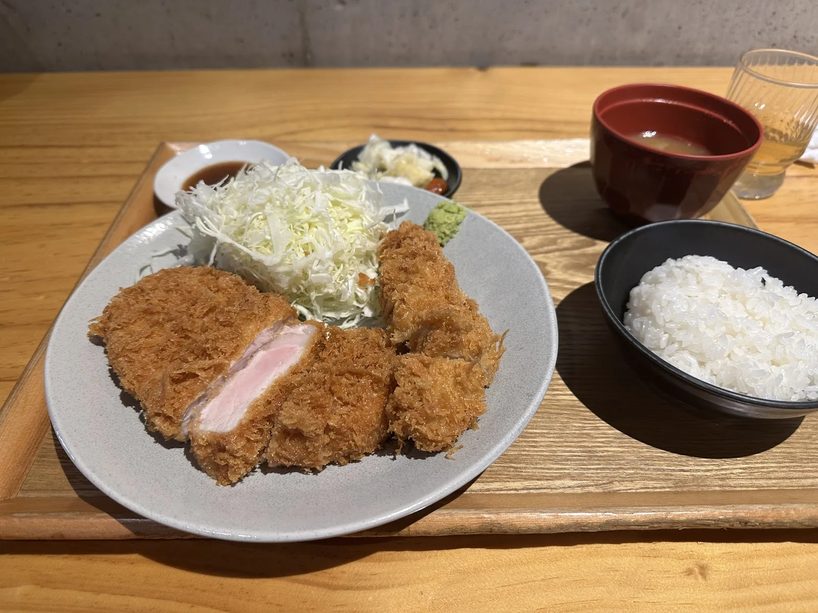 카츠바이콘반 대표 메뉴