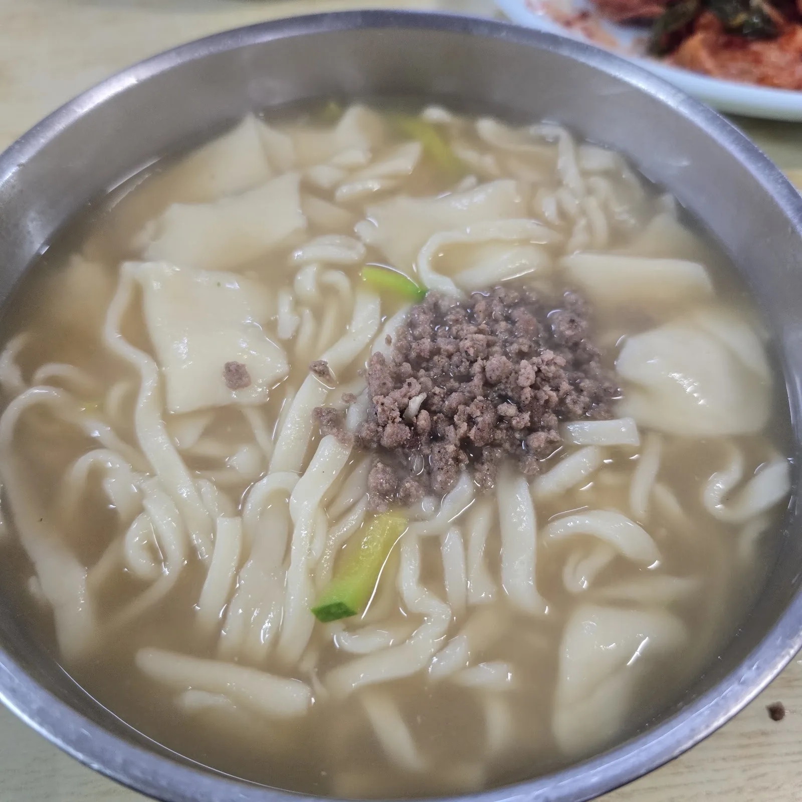손국시 손칼국수감자수제비 대표 메뉴